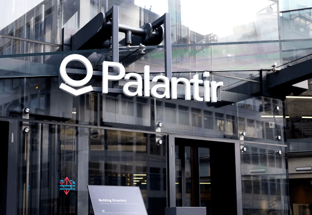 PLTR 股價較歷史高點下跌 35%:現在是買入時機嗎?